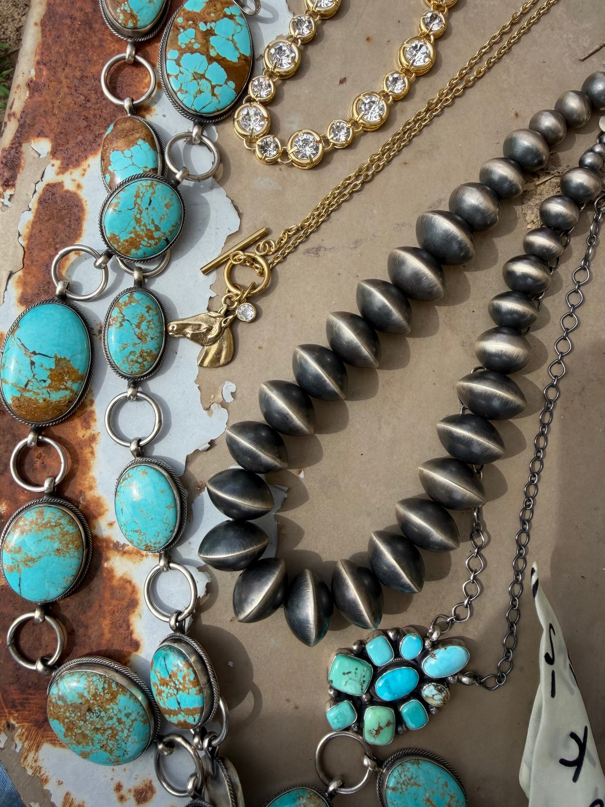 The Filly Necklace in Gold