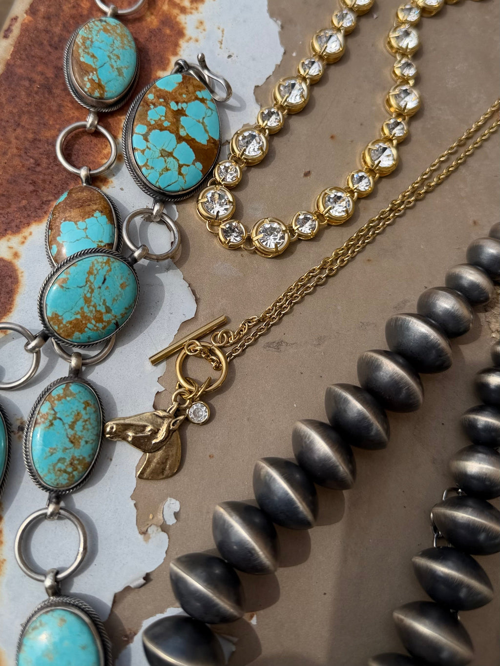 The Filly Necklace in Gold